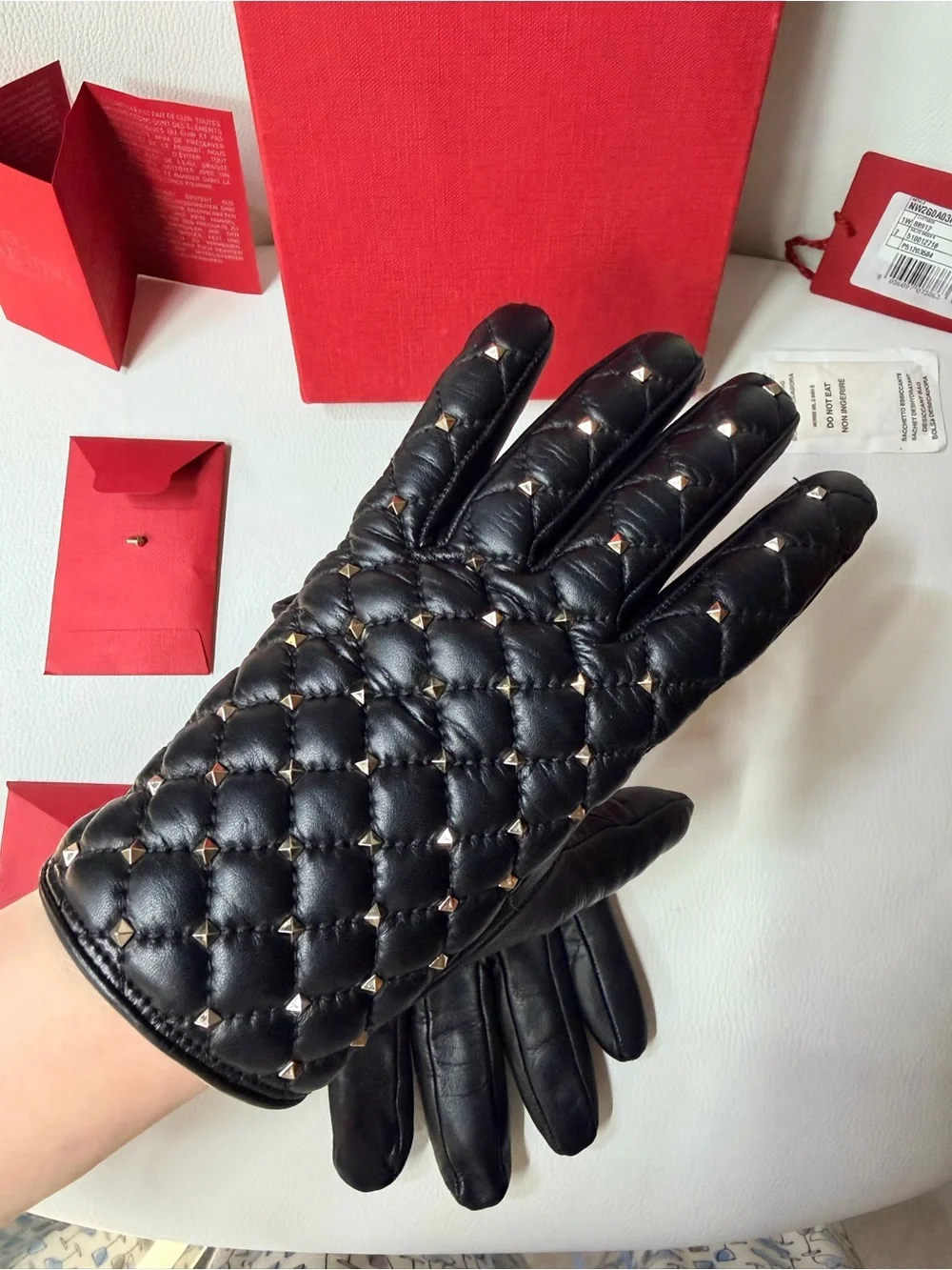 Coveted Valentino Black Quilted Leather Gloves Rockstud Full Box Set Like New
